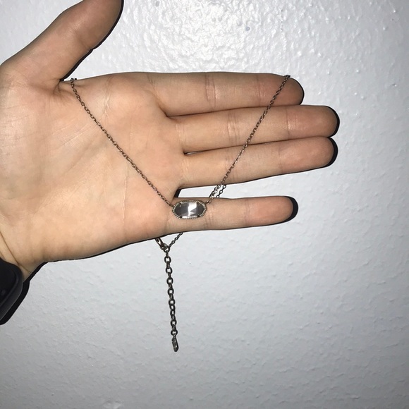 Kendra Scott Necklace - Picture 4 of 5